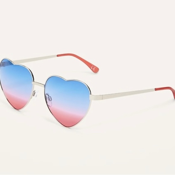 Heart shape graded ombre lens’s sunglasses chic and on trend nwt silvertone - Picture 2 of 3